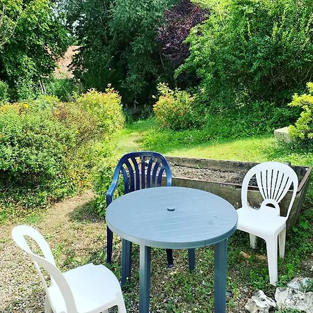 Idylle Au Bord De L'eau